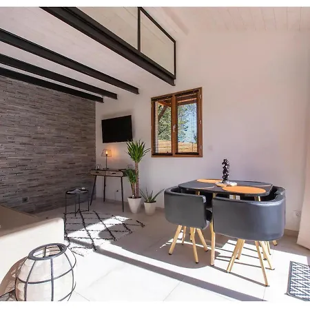 Appartement Cosy Au Bord Du Avec Terrasse Privée *